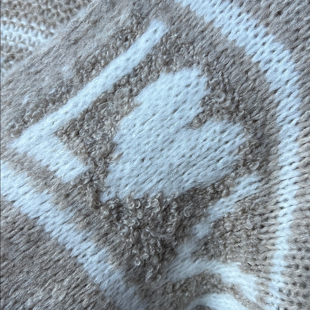 Milano Beige LOVE Pattern Duster Sweater NWOT - Picture 9 of 9